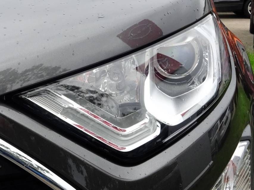 Fahrzeugabbildung Ford Ecosport 1,0 EcoBoost Aut. Titanium