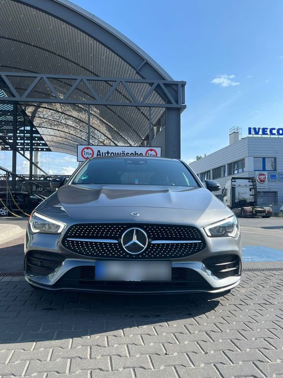 Image of Mercedes-Benz CLA 200