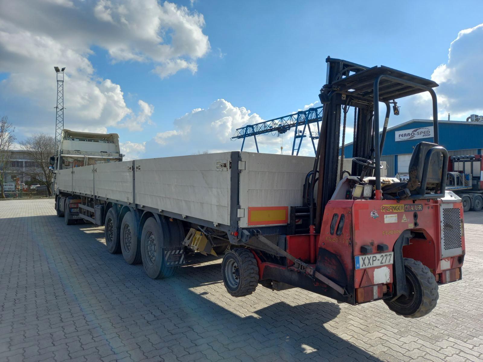 Schwarzmüller Palfinger 235FX