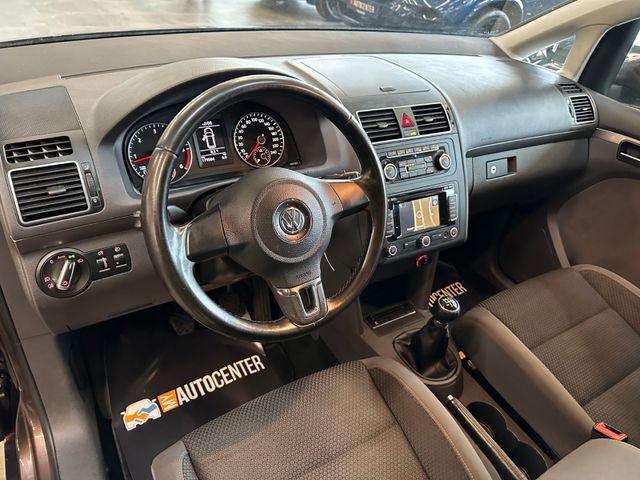 MYAUTOCENTER – Gebraucht- und Jahreswagen mit Werkstattservice in Pfaffenhofen Volkswagen Touran Comfortline *7-Sitzer*Freisprech*Klima*