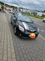 Toyota avensis - Toyota Avensis aus 2009 mit Diesel-Antrieb