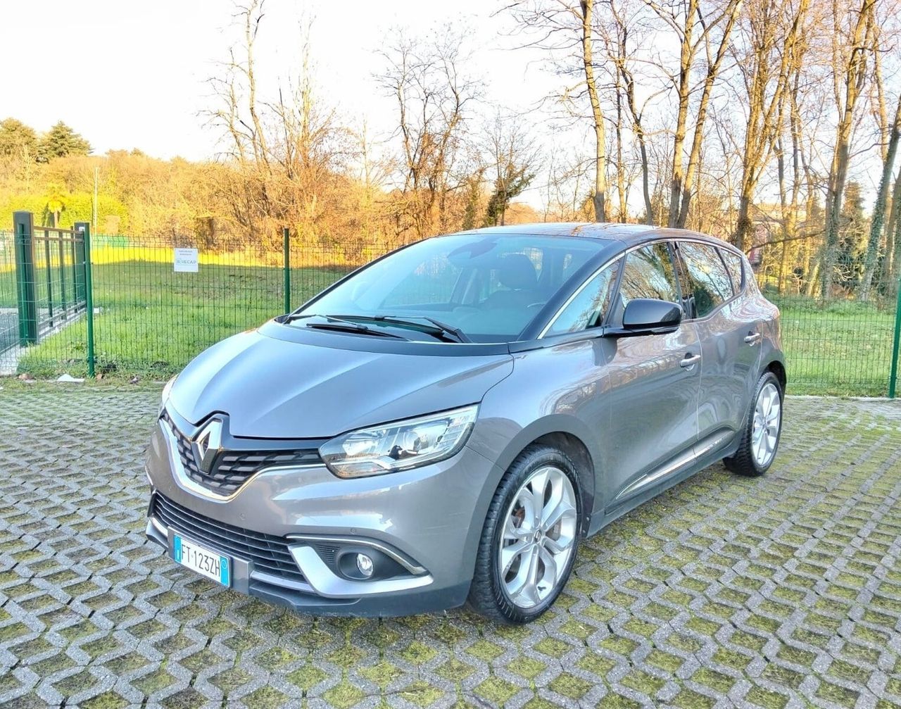 RENAULT ANDERE