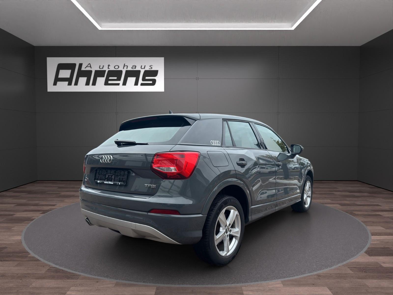 Audi Q2 1.4 TFSI sport *AHK-SHZ-GRA*