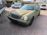 Mercedes-Benz Mercedes Benz E 280 Automatik - gebrauchte Mercedes-Benz E 280 aus dem Jahr 2000