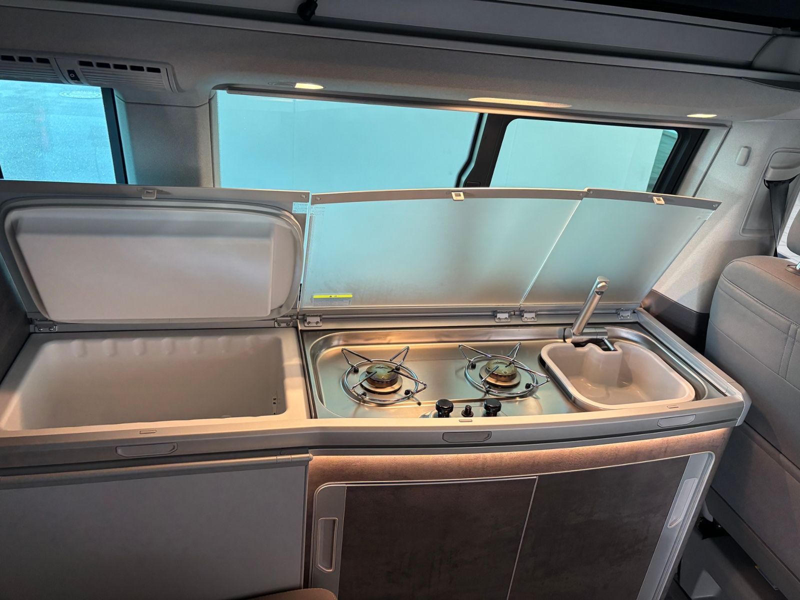 Volkswagen T6 California - Bild 7