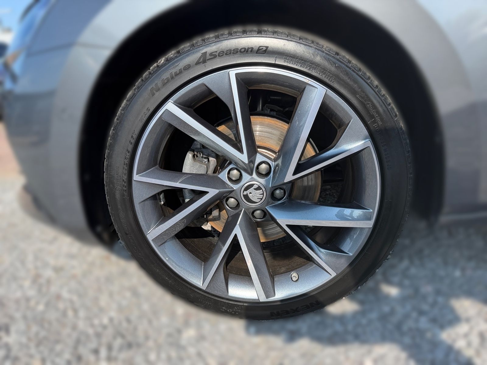Skoda Superb Combi 2.0 TDI DSG SPORTLINE +AHK +MATRIX foto 8