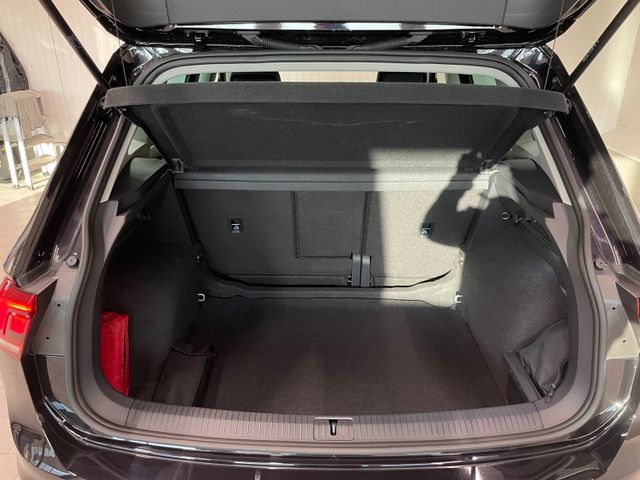 Tiguan Move 1.5 TSI DSG STNDHZG NAVI LED RFK