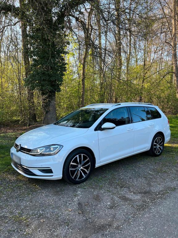 Image of Volkswagen Golf