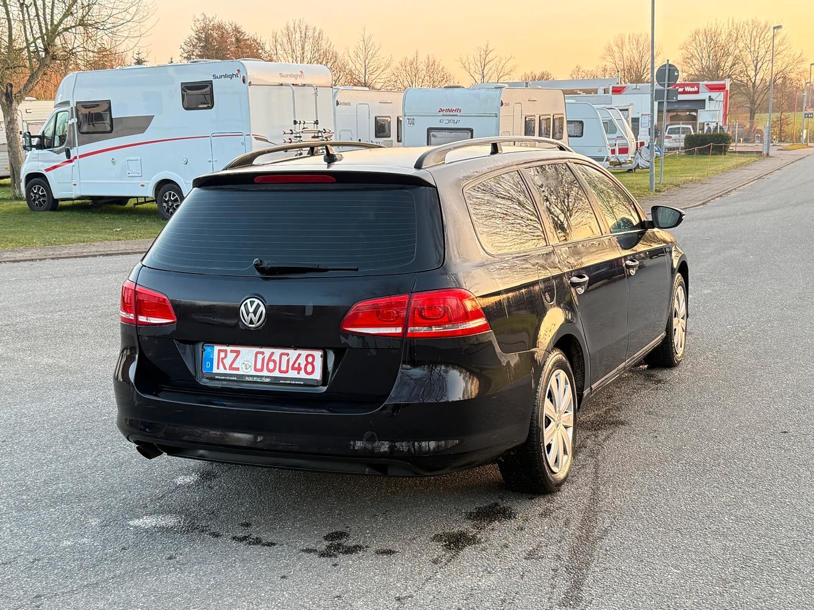 Volkswagen Passat 2011 — photo 8