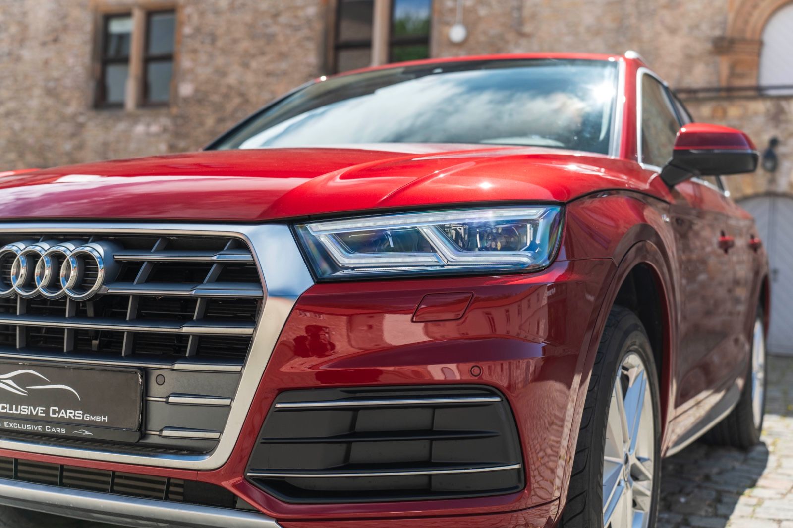 Fahrzeugabbildung Audi Q5 TFSI QUATTRO S-LINE PANO LED KAM NAV SZH SZB