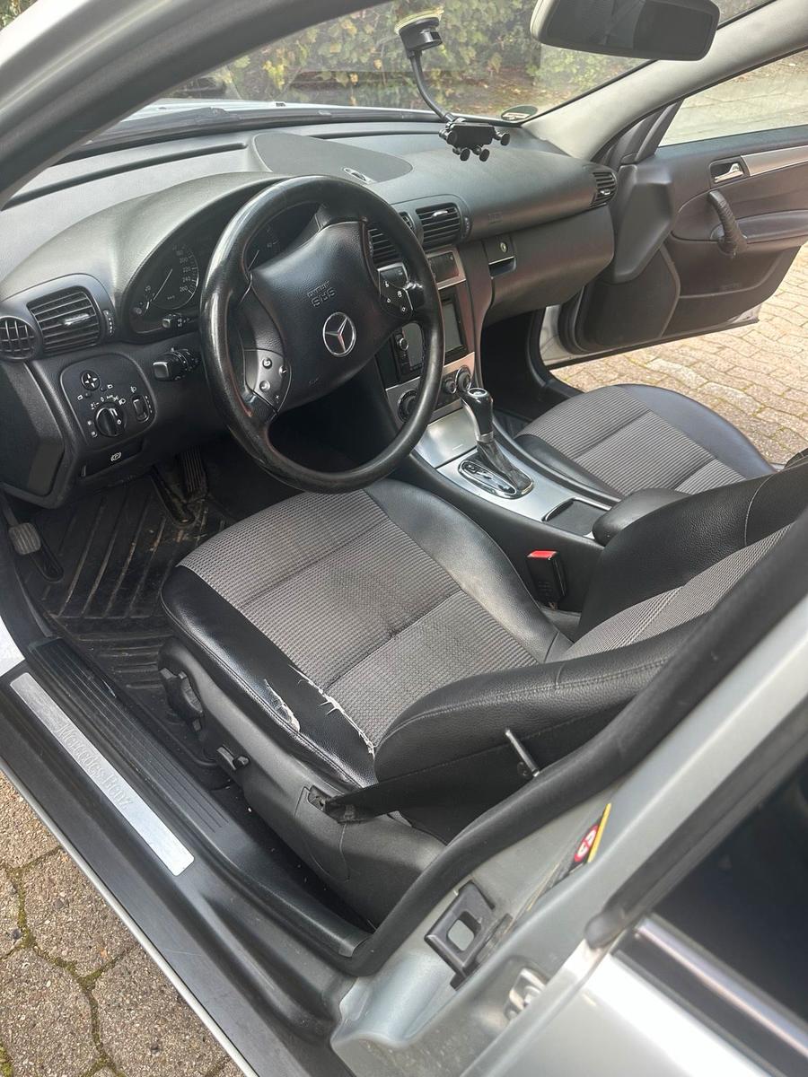 Mercedes-Benz 220 2005 — photo 5
