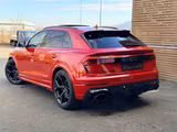 Audi Performance 640PS Keramik Pano B&O  - rote Audi RSQ8