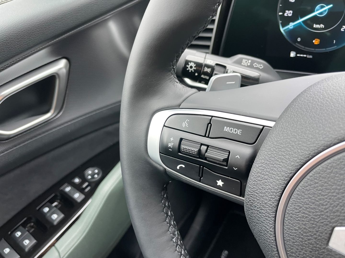Fahrzeugabbildung Kia Sportage Nightline Mild-Hybrid LED Kamera SHZ
