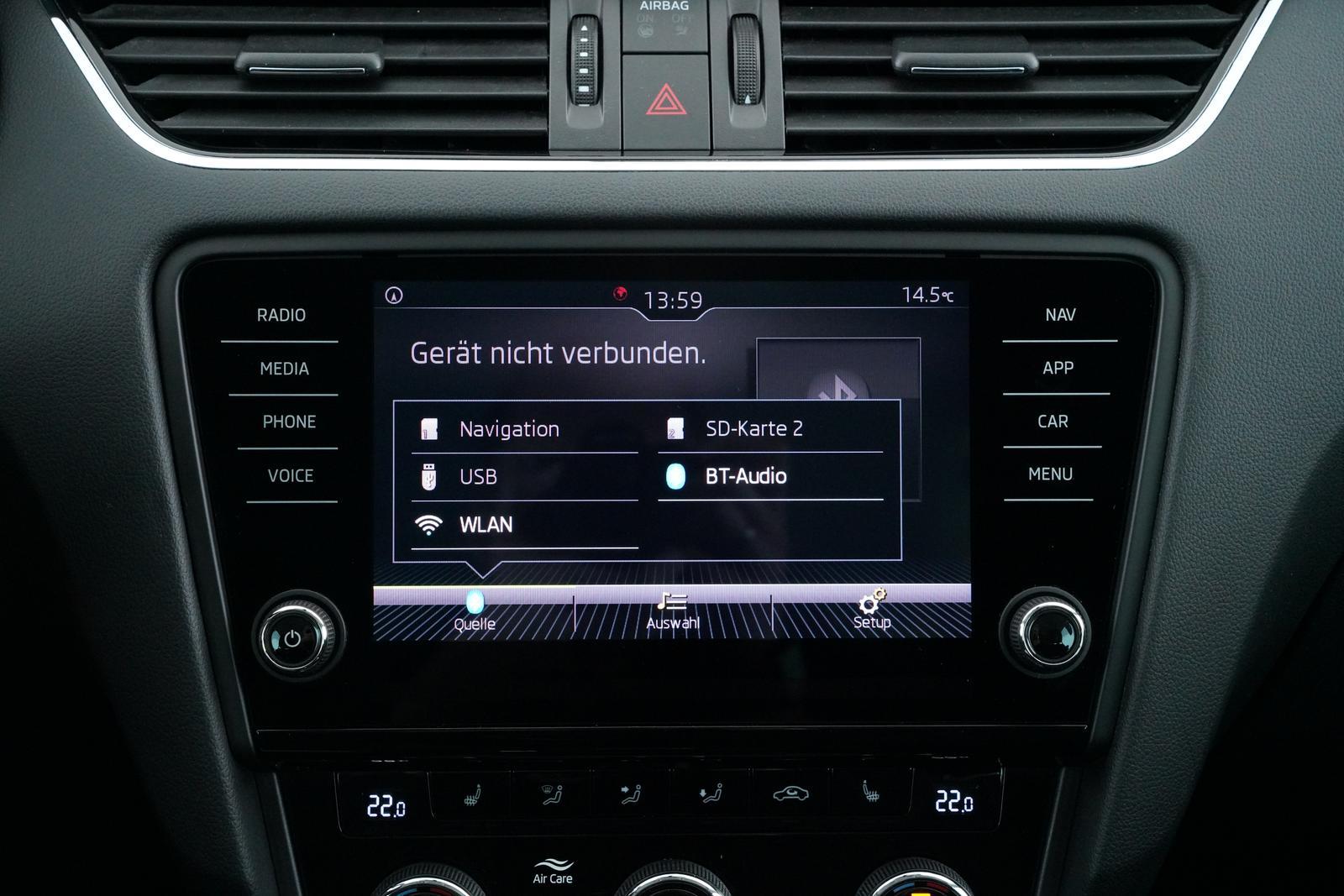 Skoda OCTAVIA COMBI TOUR 1.5TSI SCHECKHEFTGEPFLEGT uvm