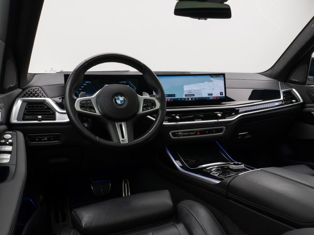 Foto Nummer 39: BMW X7 M60