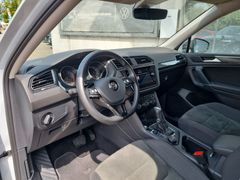 Fahrzeugabbildung Volkswagen Tiguan Allspace 2.0 TDI DSG 4M Highline AHK NAVI