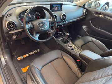 Audi A3 ambiente *BI-XENON*NAVI*TEMPOMAT*SZHZ*KLIMA*