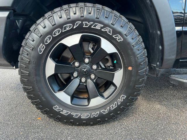 Dodge RAM Rebel 1500 4x4 Crew Cab unfallfrei