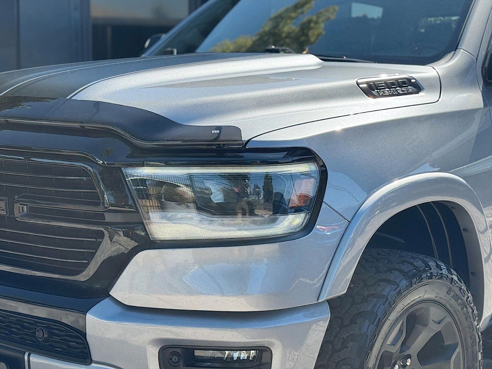 Fahrzeugabbildung Dodge RAM 5.7 V8 HEMI Night LARAMIE 4x4 LONGBED 19%