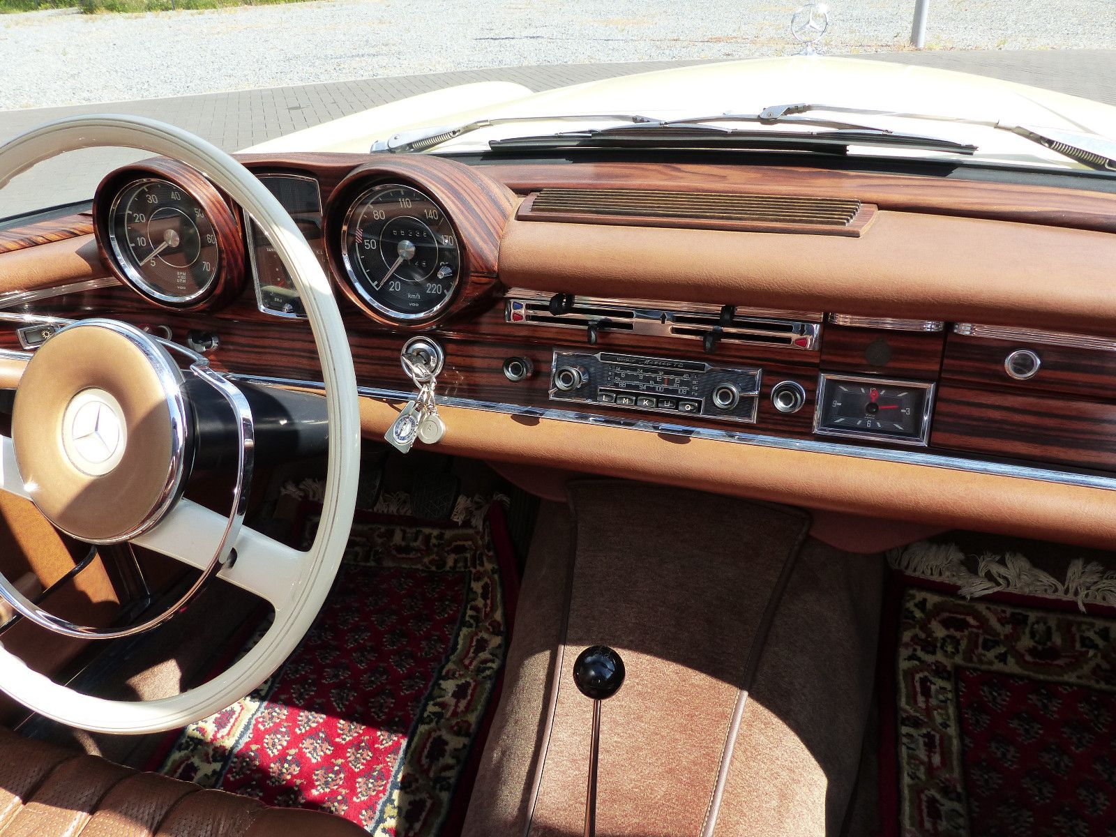 Fahrzeugabbildung Mercedes-Benz 250 SE Cabriolet *2.Hand*