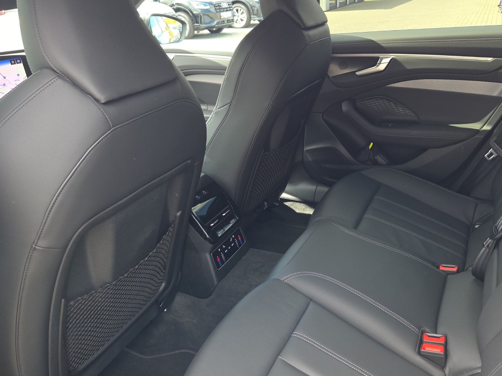 Audi A6 - Bild 15
