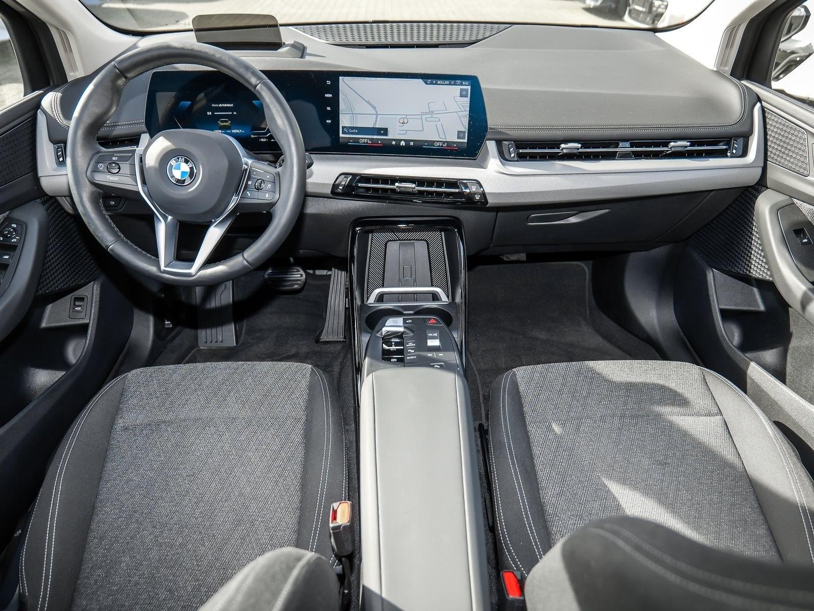 BMW 220i Active Tourer+AHK+HUD+KZG+Driving-Assistant
