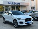 Jaguar F-Pace 2.0 D 180 CV AWD Portfolio - Jaguar F-PACE Portfolio mit Diesel-Antrieb