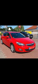 Opel Astra 1,4 turbo 140 PS , Großes Servi... - Opel Astra: 140