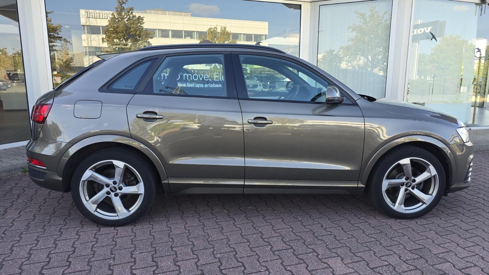 Audi Q3 2.0 TFSI quattro S tronic sport