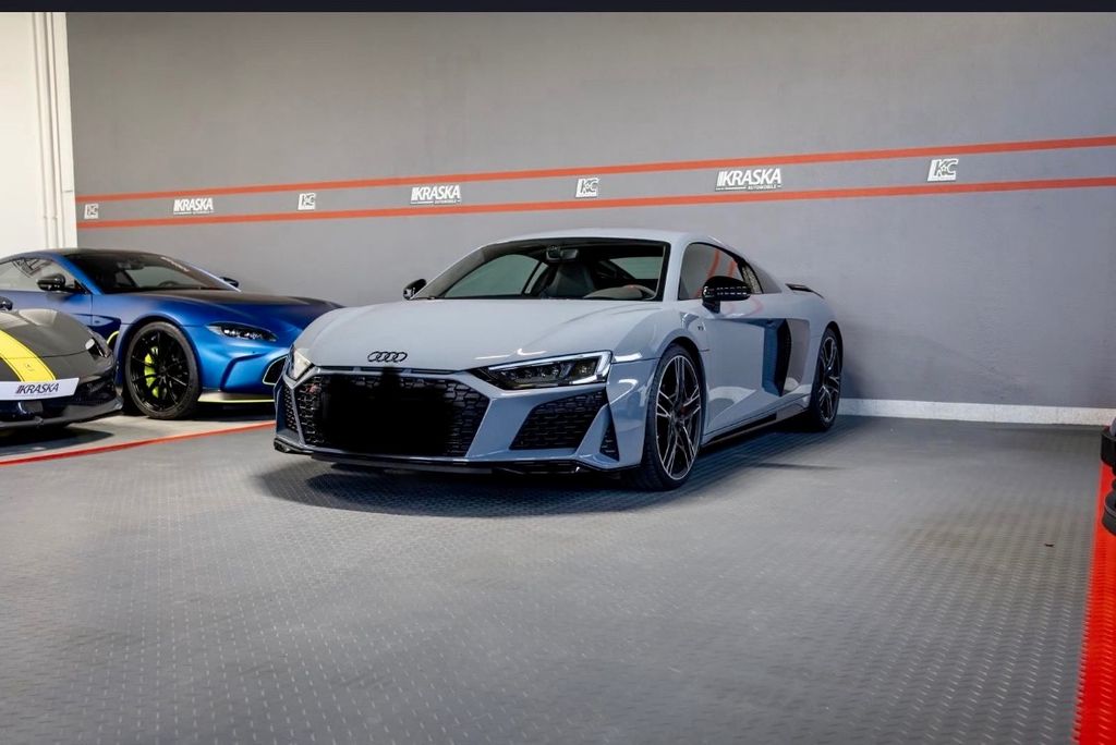 Audi R8