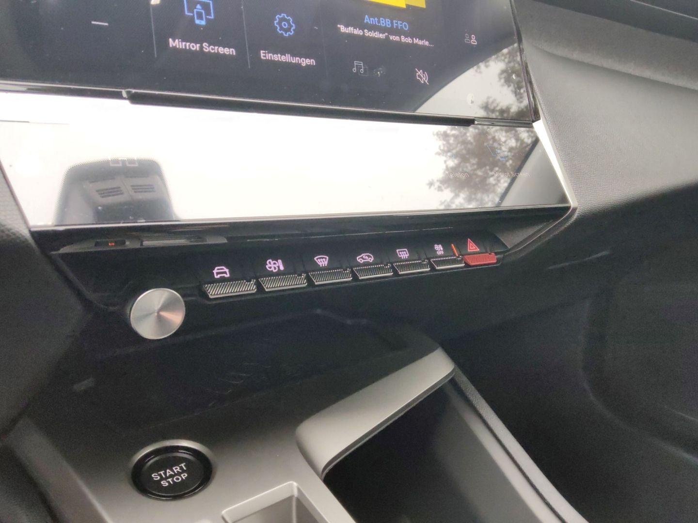 Peugeot 308 - Bild 11