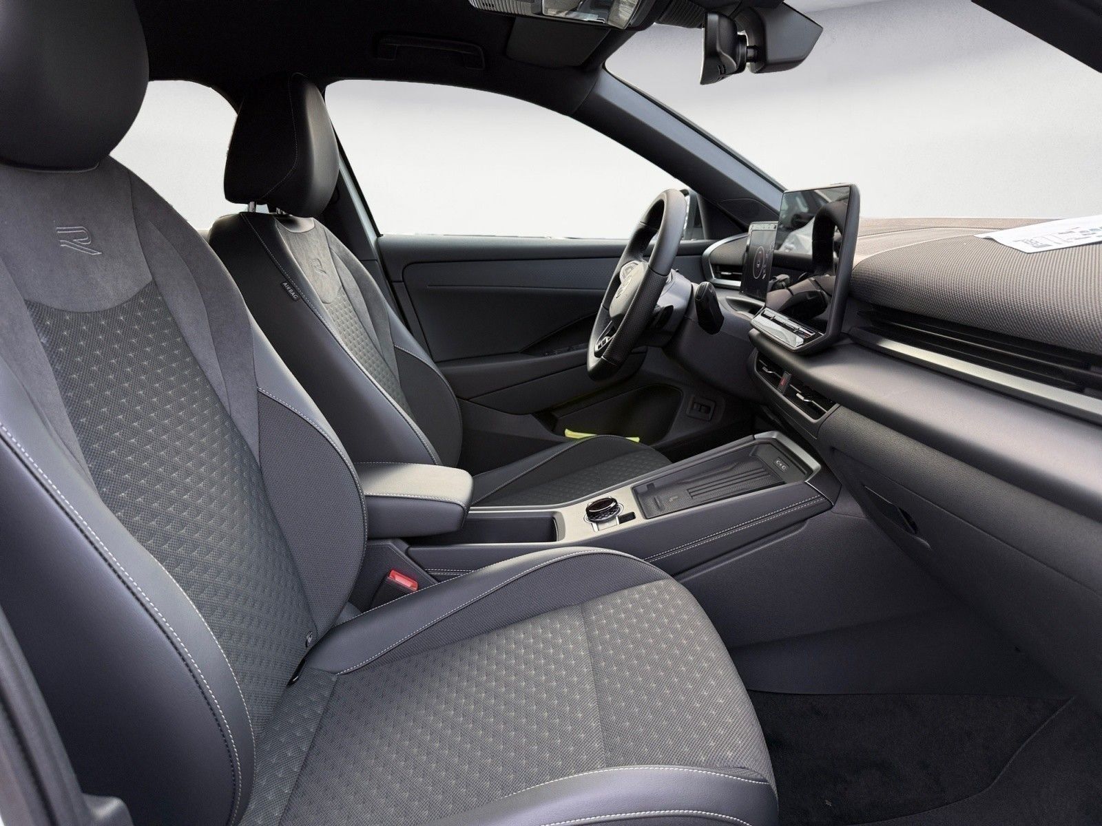 Volkswagen T-Roc - Bild 10