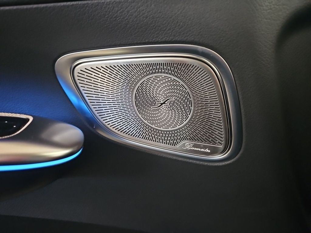 Fahrzeugabbildung Mercedes-Benz GLC 300 d 4M AMG AHK Airmatic Pano Massage SDHZ