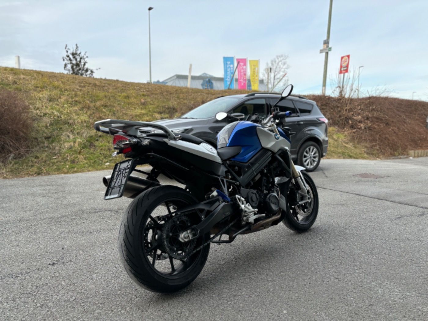 Fahrzeugabbildung BMW F 800 R Touren- und Dynamikpaket