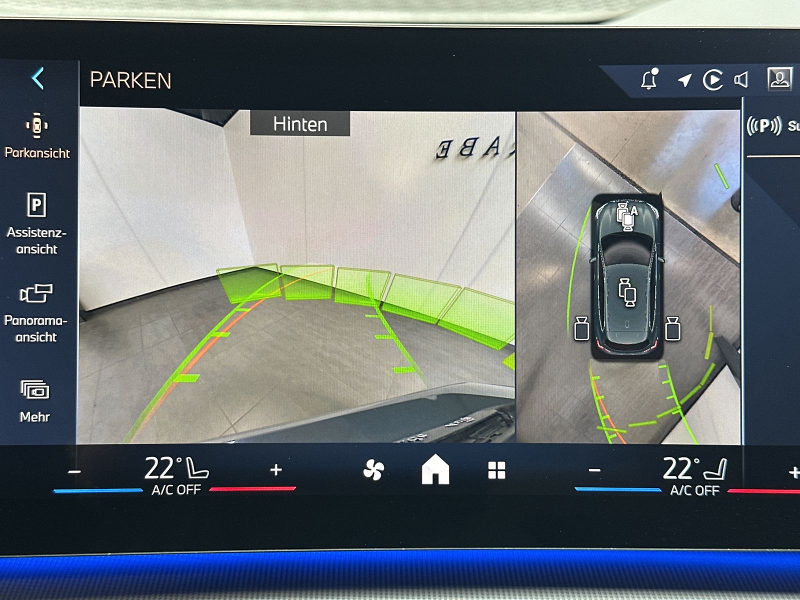 Fahrzeugabbildung BMW 223i Active Tourer M-Sport NAV+LED+ACC+360°+PANO