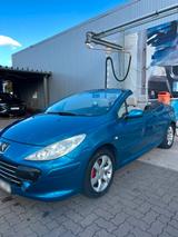 Peugeot 307 CC 2.0 Automatik Cabrio in lim... - Peugeot 307 mit Benzin-Antrieb: Cabrio, 2.0