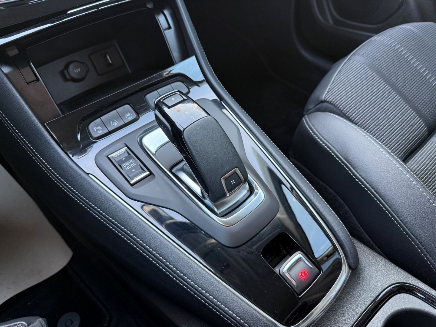 Fahrzeugabbildung Opel Grandland GS 1.2 Turbo SHZ+LHZ+Kamera+Allwetter