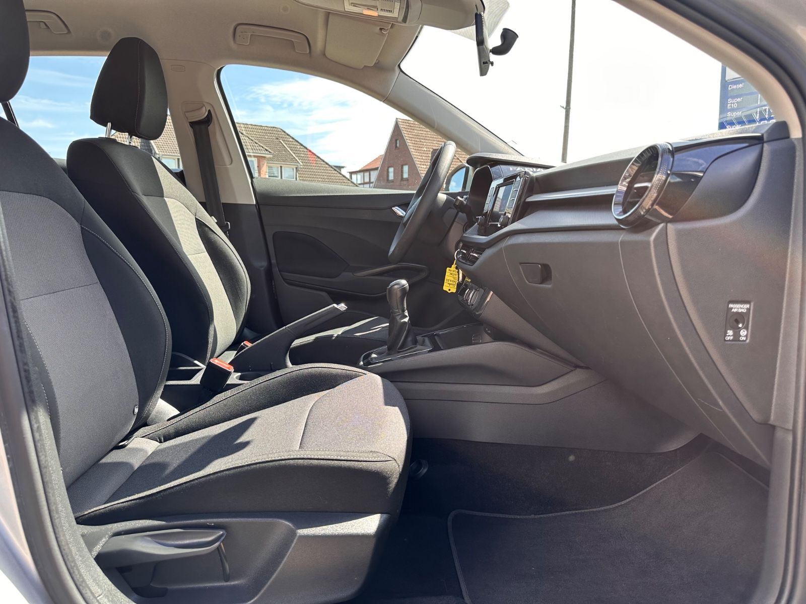 Fahrzeugabbildung SKODA Fabia 1.0 MPI Ambition APP/Klima/GJR
