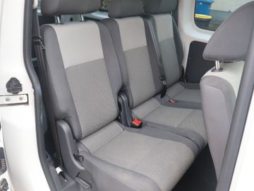 Volkswagen Caddy Maxi - 11