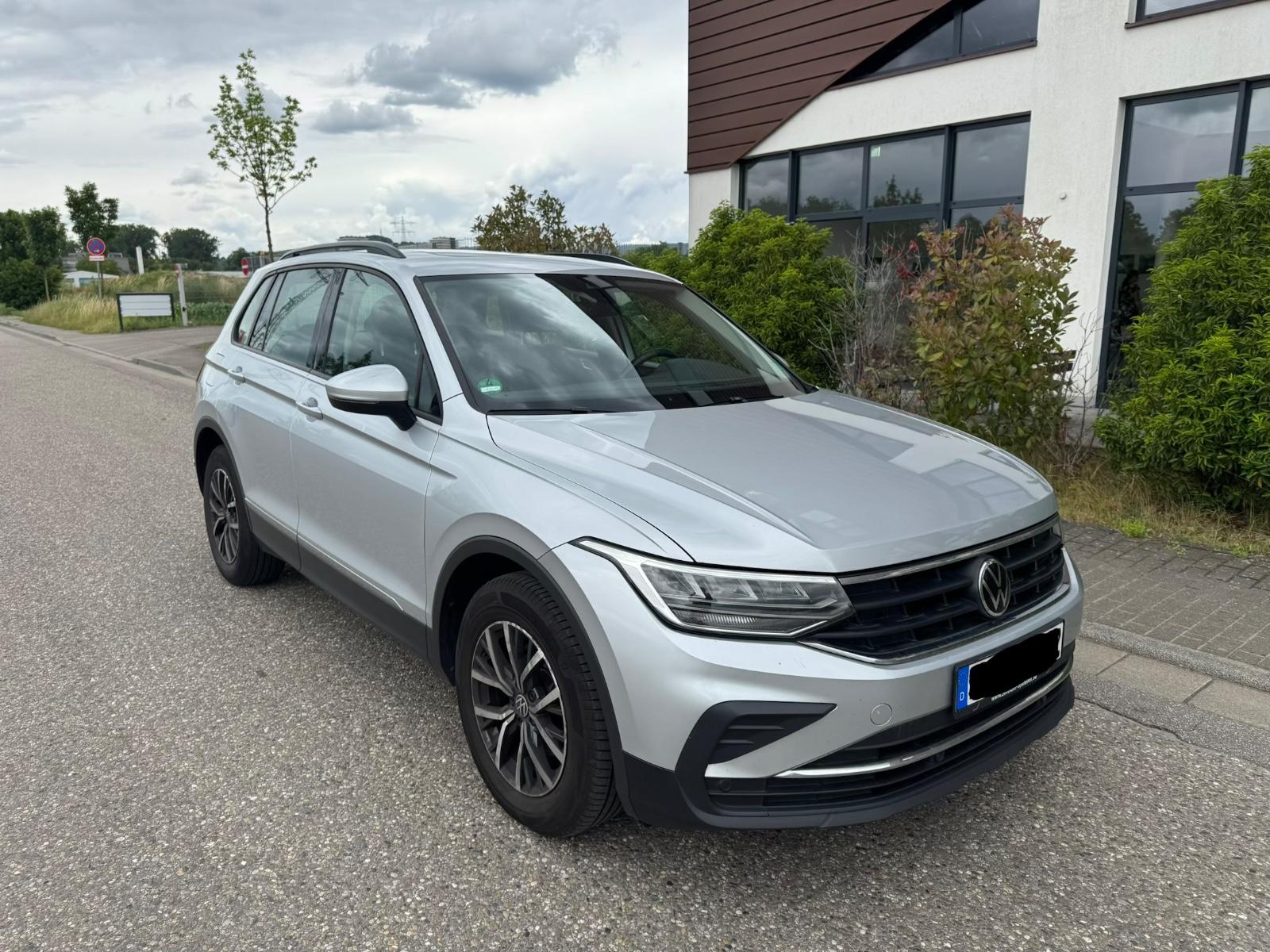 Volkswagen Tiguan Life Panorama Top Zustand