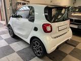 Smart ForTwo fortwo coupe Aut. Navi,Leder Tüv 07-2027 - Smart