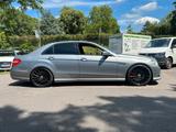 Mercedes-Benz W212 E500 4 matic Amg paket - Mercedes-Benz E 500 in Köln