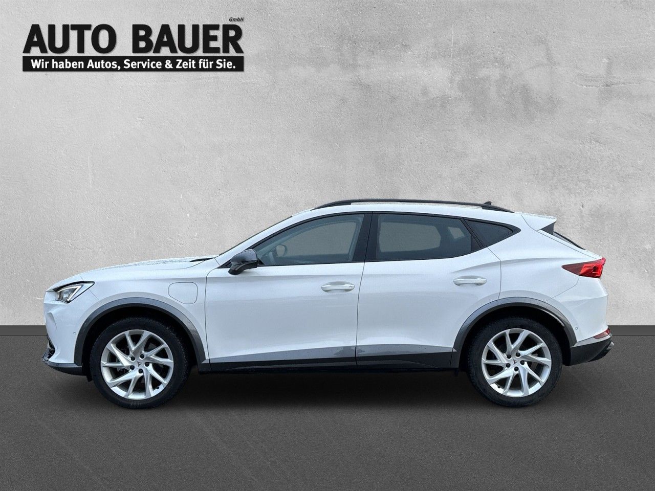 Fahrzeugabbildung CUPRA Formentor 1.4 e-HYBRID (204PS) - mit KI generiert/bearbeitet