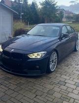 BMW F30 328i VOLLAUSSTATTUNG - blaue BMW 328