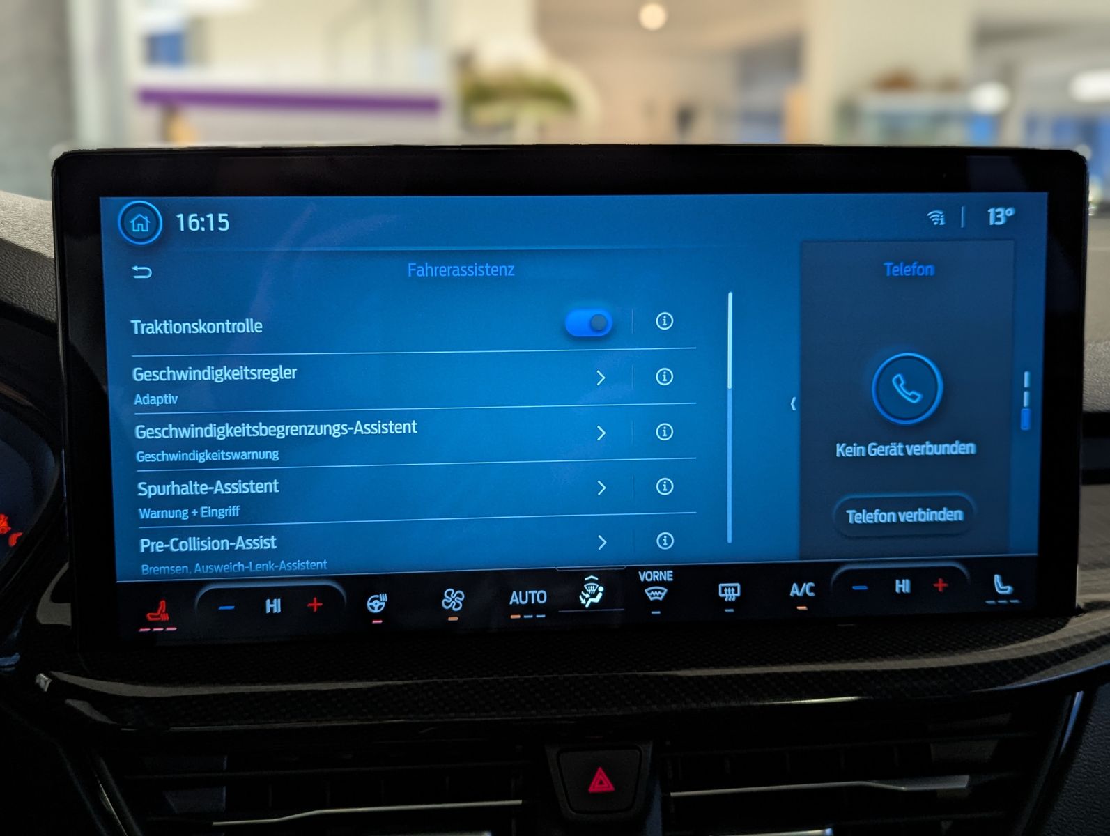 FORD Focus 1.0 ST-Line X EB Matrix Cam B&O Pano ACC - Image 26