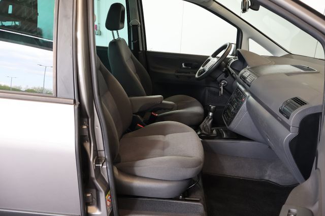 Seat Alhambra 2.0 Vigo TEMPOMAT+PDC+6 SITZE+AHK