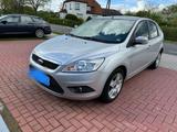 Ford Fokus 1,6ti - Ford Focus mit Benzin-Antrieb: Kleinwagen, Automatik