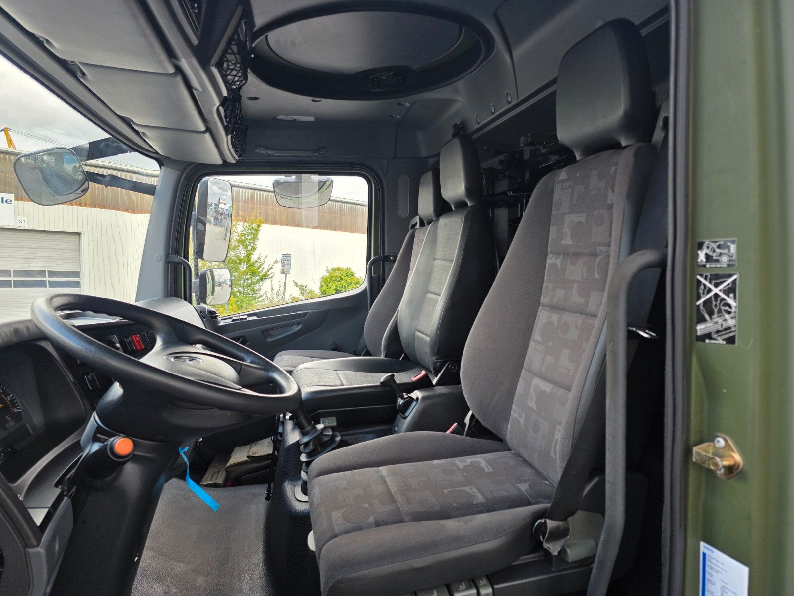 Fahrzeugabbildung Mercedes-Benz Atego 1018 A 4x4 Pritsche Plane mehrfach vorh.