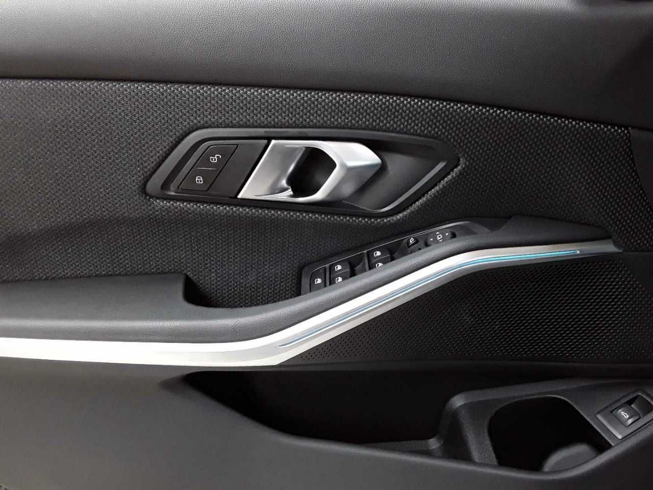 BMW 320d Aut. Navi GD LED SHZ foto 4