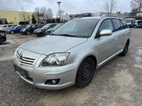 Toyota Avensis Kombi 1.8 Sol * Klima* - Toyota Avensis Sol mit Benzin-Antrieb